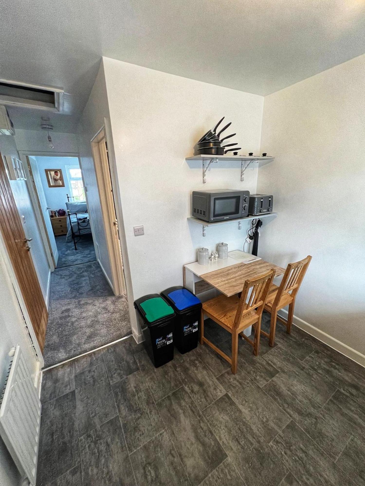 בראקלי Modern Comfortable Quiet Self Contained Apartments מראה חיצוני תמונה